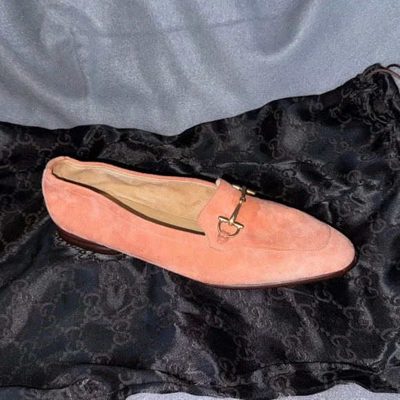 VTG GUCCI Pastel Pink Gold Tone Horsebit Suede Soft Loafers 37 7